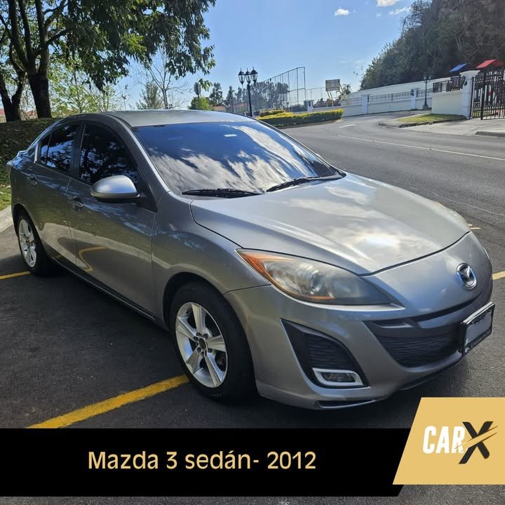 Mazda 3 sedán 2012 publicado por CarX Guatemala